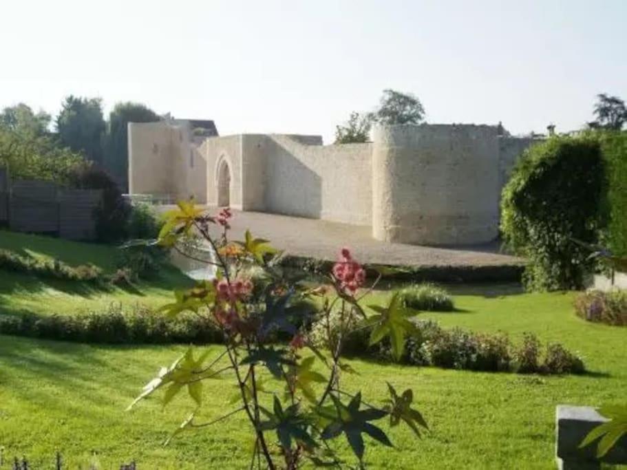 Petite Maison De Ville Au Calme Brie-Comte-Robert Exterior photo
